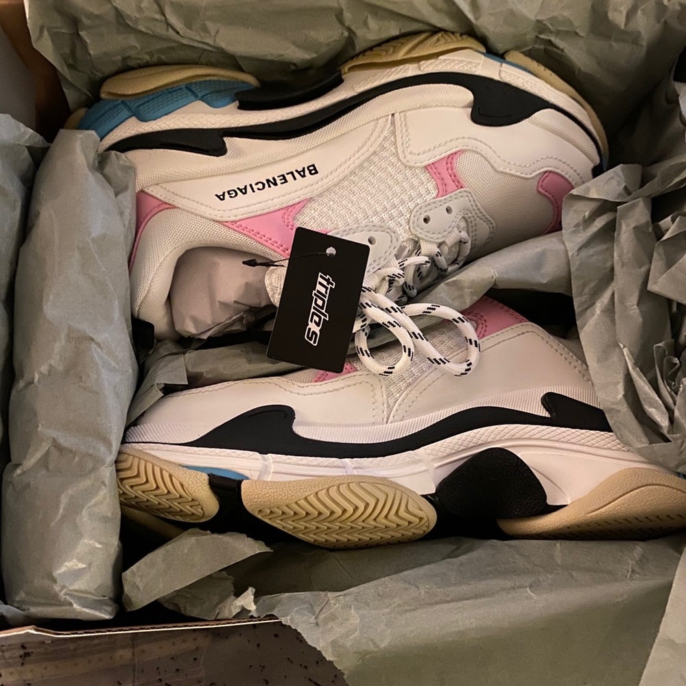 Balenciaga tennis shoes